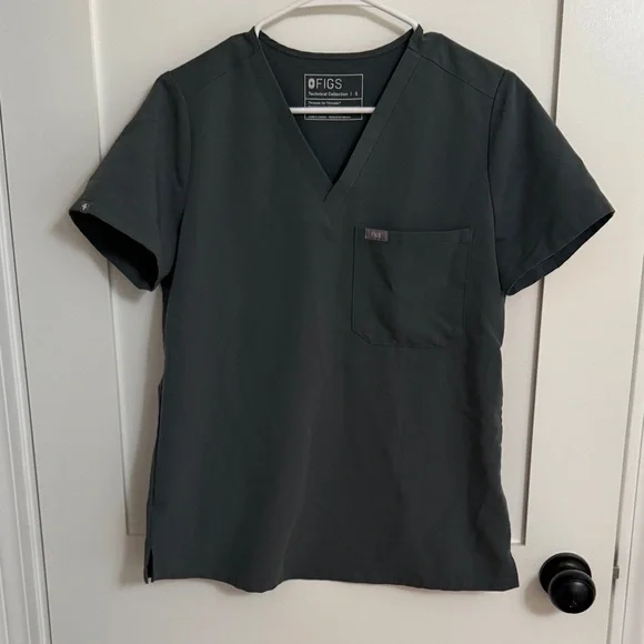 Figs Women's Gray V-Neck Short Sleeve Top - Picture 1 of 3